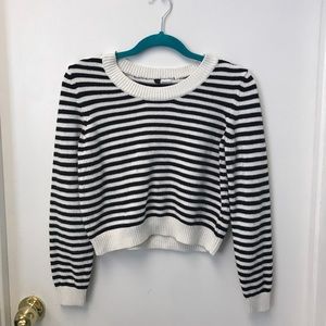 Cropped black and white sweater